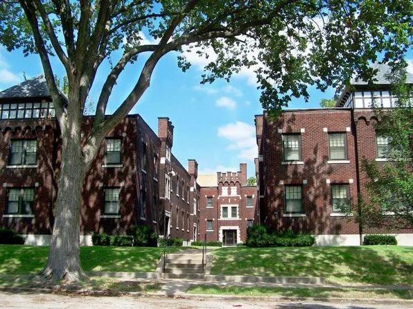 4535 Chouteau Ave, Saint Louis, MO 63110