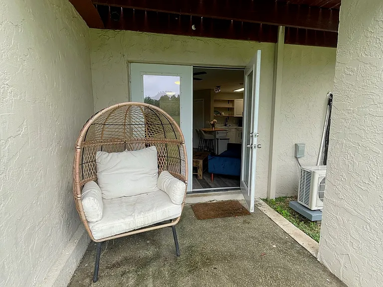1327 Airport Dr #E14 — Photo 10