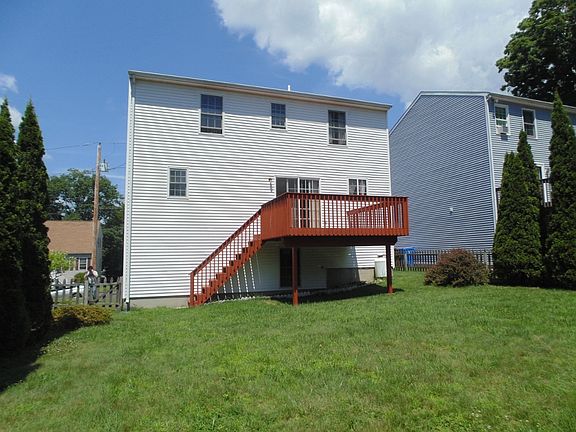 3rd image of 44 Pawtucket Ave