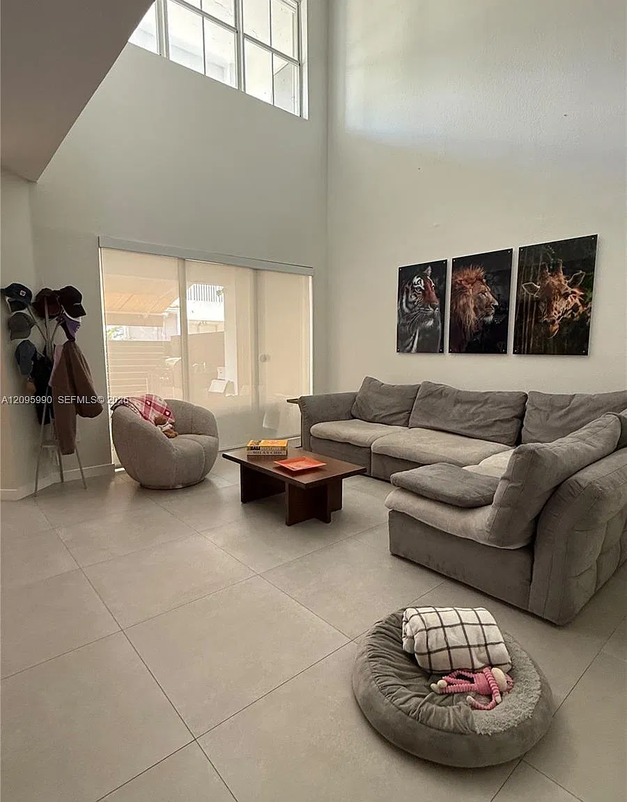 Islands At Doral — Photo 4