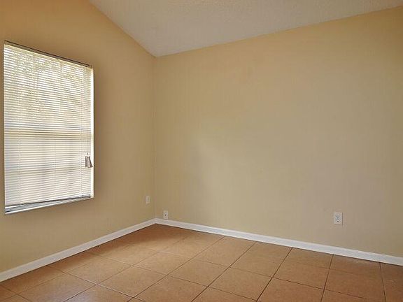 5th image of 9951 Somerset Grove Ln
