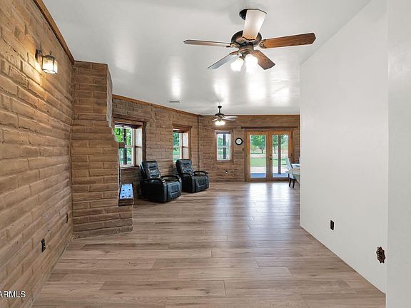 5th image of 43607 N Coyote Road