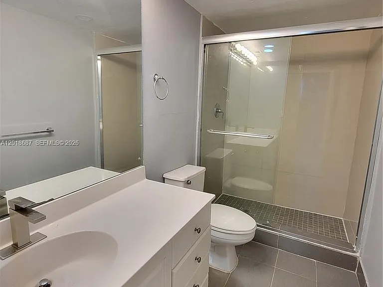 19380 Collins Ave #418 — Photo 21