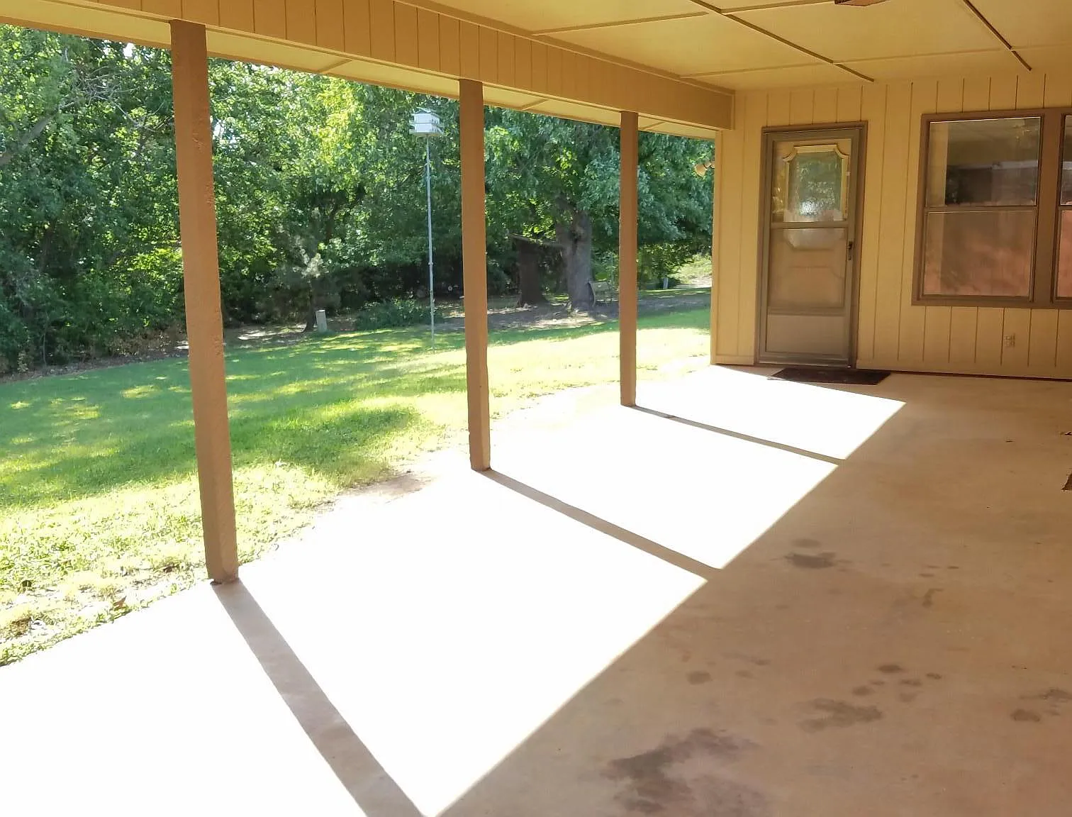 1414 Quail Creek Dr — Photo 3