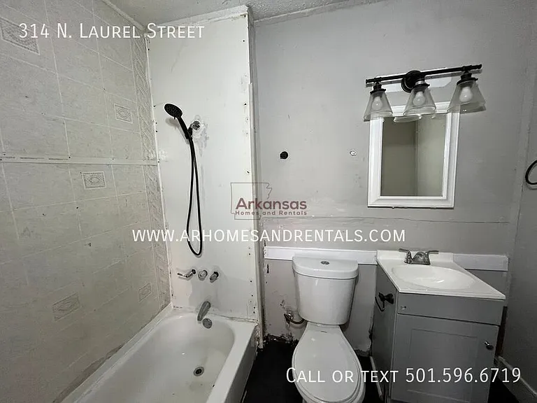 314 N Laurel St — Photo 7