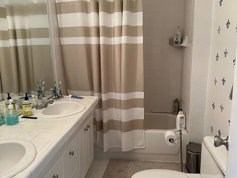 655 Corbett Ave #102 — Photo 6