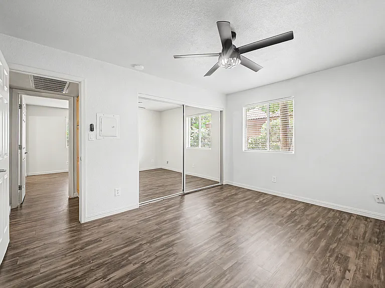 2121 W Royal Palm Rd #1097 — Photo 19