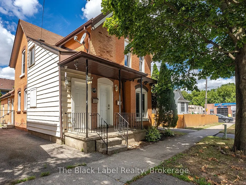 294 Park Ave #UPPER LEVEL