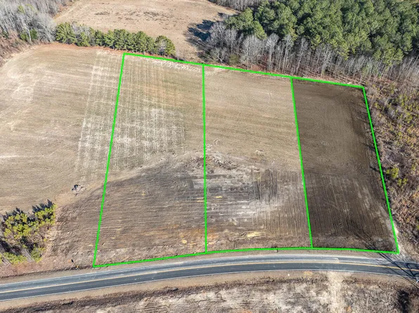 8629 Dukes Lake Rd #3, Zebulon, NC 27597