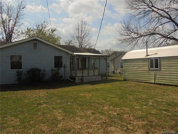 4th image of 214 E Falletti Ave