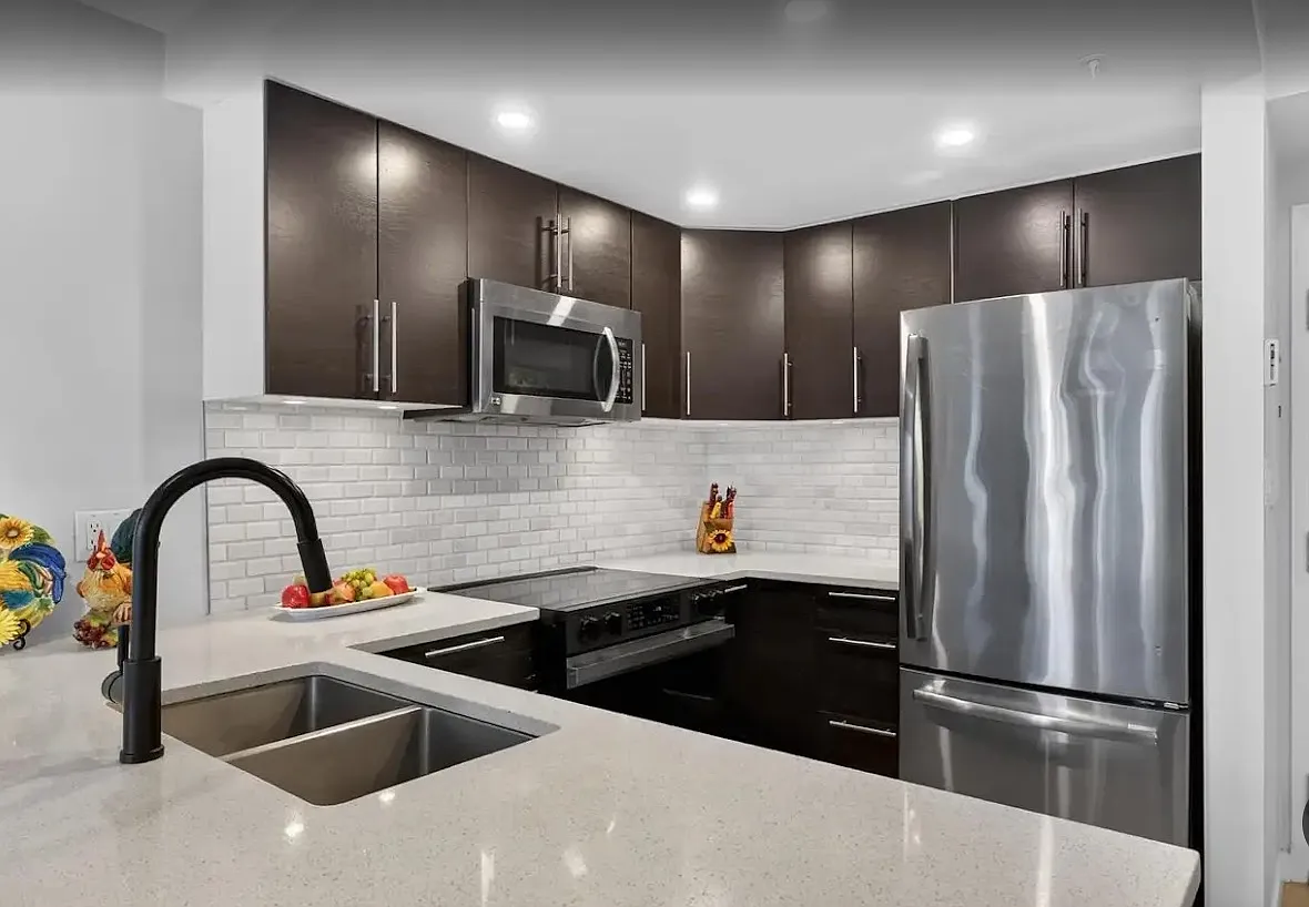2 bed, 825 sqft, $3,450 — Photo 4