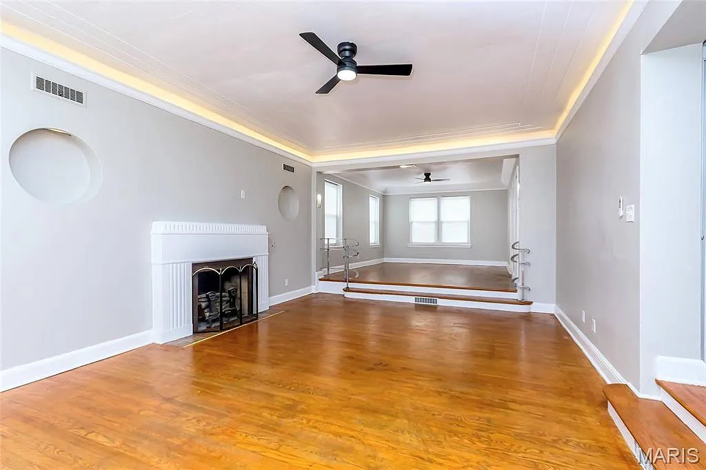 2 bed, 1.0 bath, 1456 sqft, $1,700 — Photo 2