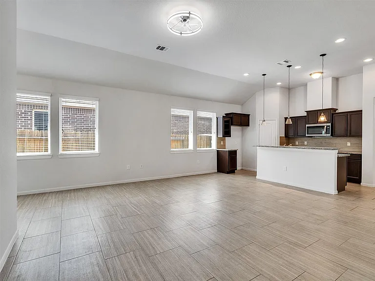 10026 Thicket Park Ln — Photo 17