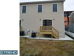 4th image of 8 Lower Oak St