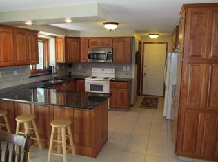 E7174 Oak Knoll Dr, Viroqua, WI 54665