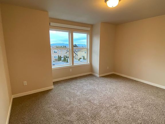 4th image of 5777 Legoe Ave
