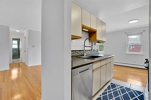 272 Regency Park Dr — Photo 8