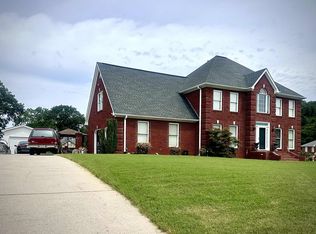 1229 Huntington Ln, Tuscumbia, AL 35674