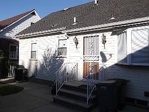2nd image of 99 Argyle Pl