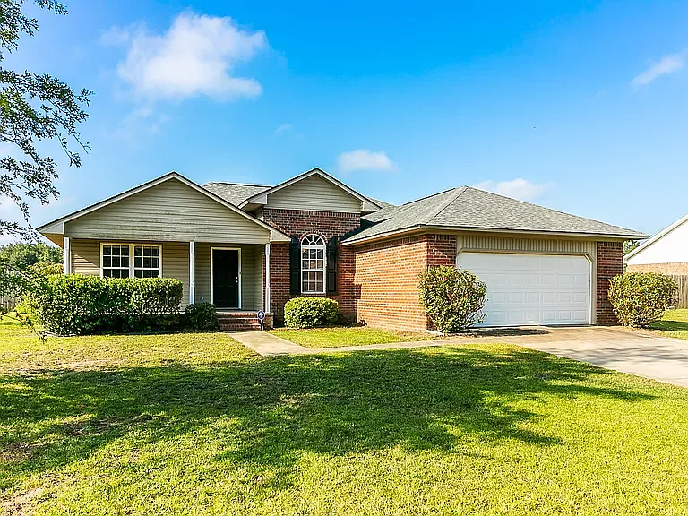 Building Photo - 3030 Tuckaway Dr #1