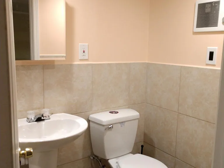 3148 Tasker St — Photo 10