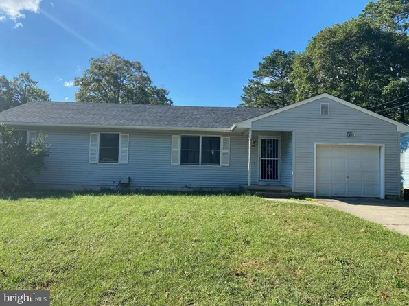 338 Constitution Dr, Forked River, NJ 08731