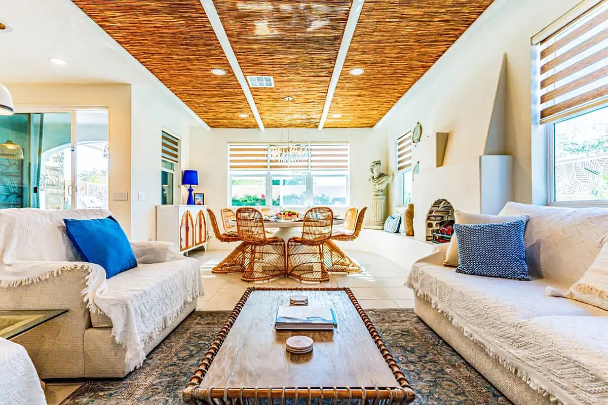 Building Photo - Passagio Lago Way