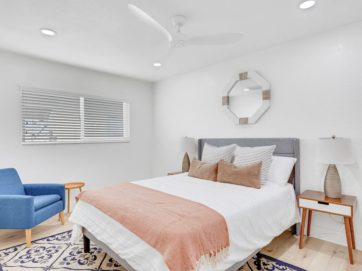 2 bed, 1100 sqft, $3,200 — Photo 4