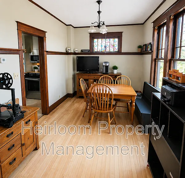 426 N 13th Ave E — Photo 4