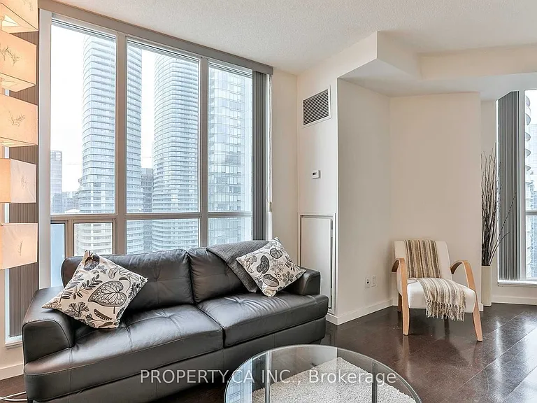 208 Queens Quay W #3112 — Photo 10