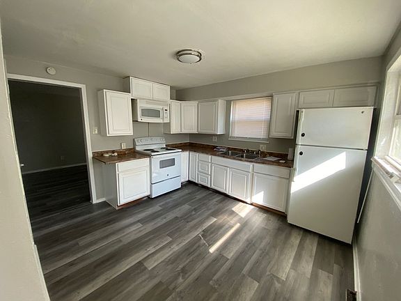 2nd image of 4203 Oakwood Ave
