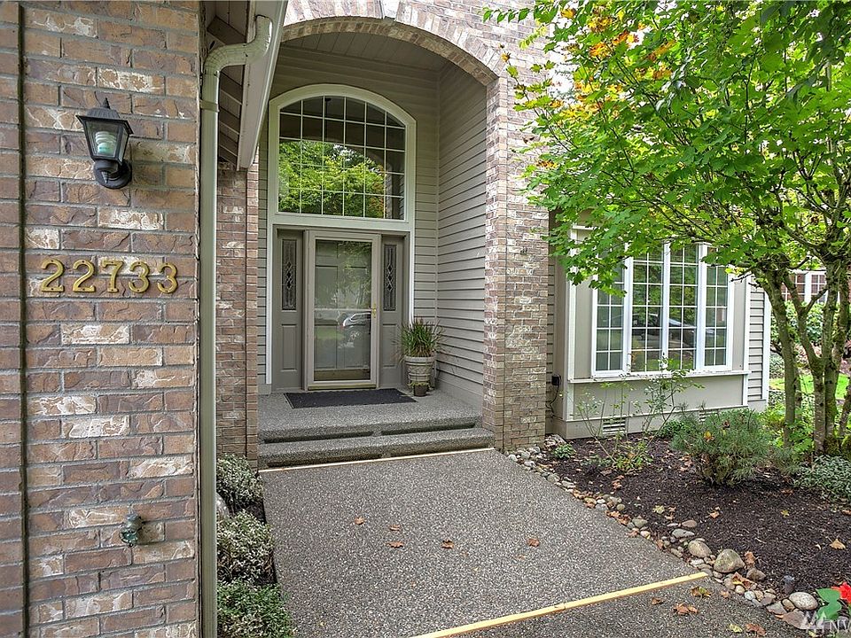 1st image of 22733 SE 27th St