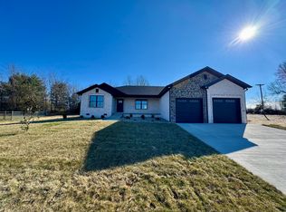 160 Central Park Ave, Berea, KY 40403