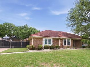 8325 Crosswind Dr, Fort Worth, TX 76179