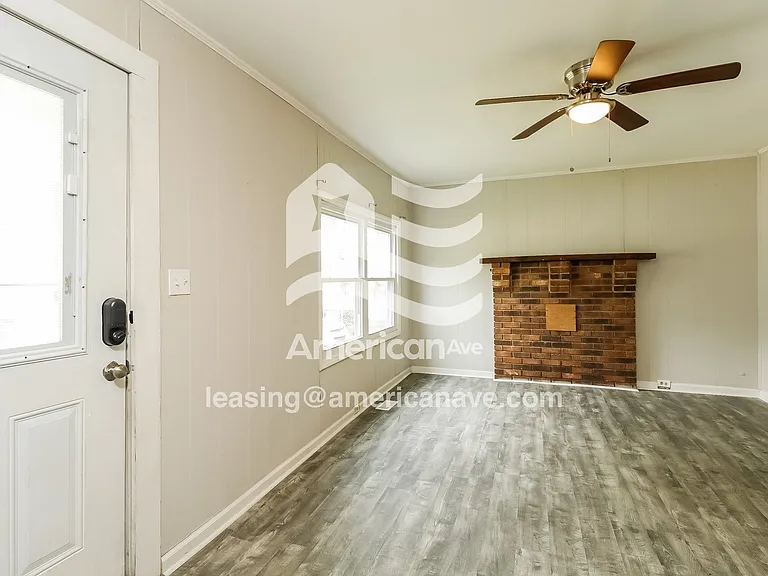 46722_003_living_room_13664804.jpg