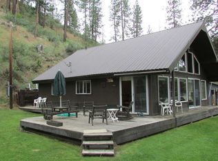 42755 Kunz Ln E, Davenport, WA 99122