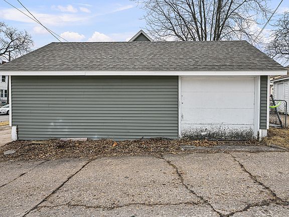 4th image of 1715 3rd St