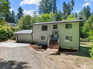 17504 Loop Ln SE, Yelm, WA 98597