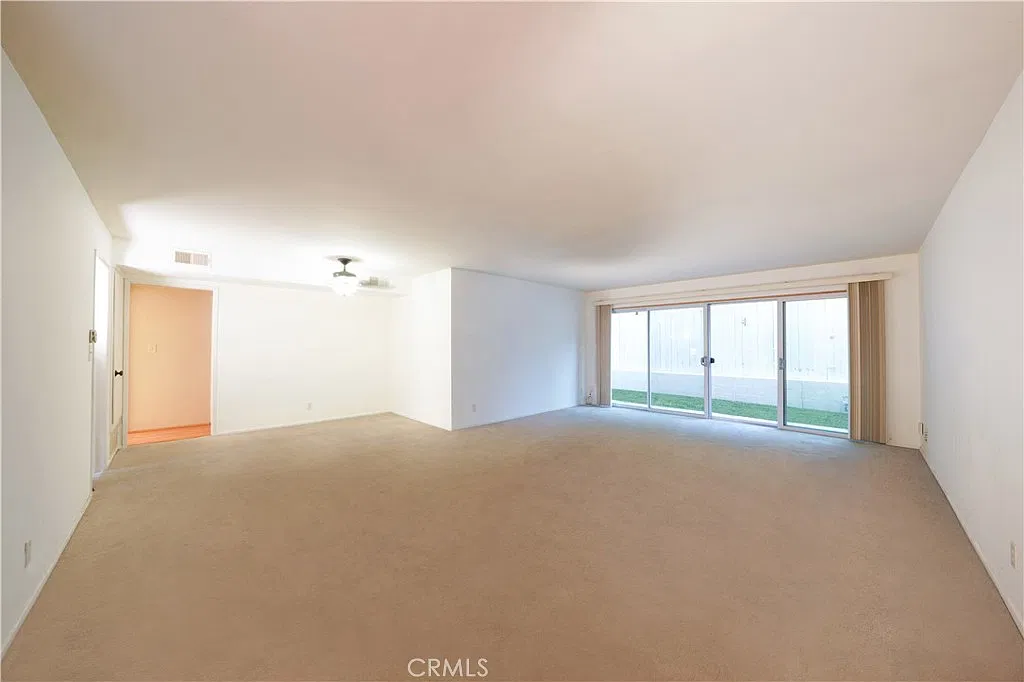 2 bed, 1257 sqft, $3,600 — Photo 3