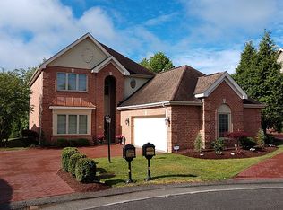 310 Prestonwood Ln, McMurray, PA