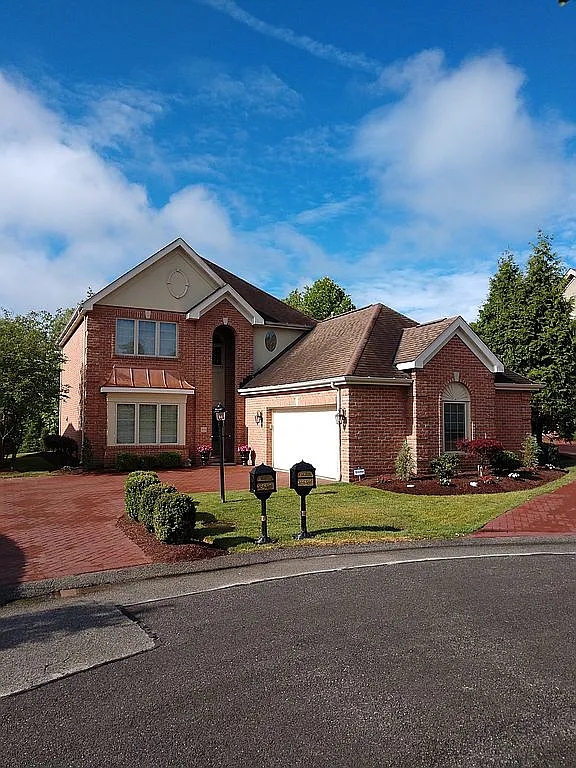 310 Prestonwood Ln photo 1