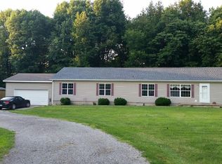 2941 Vine St, Danville, IL 61834