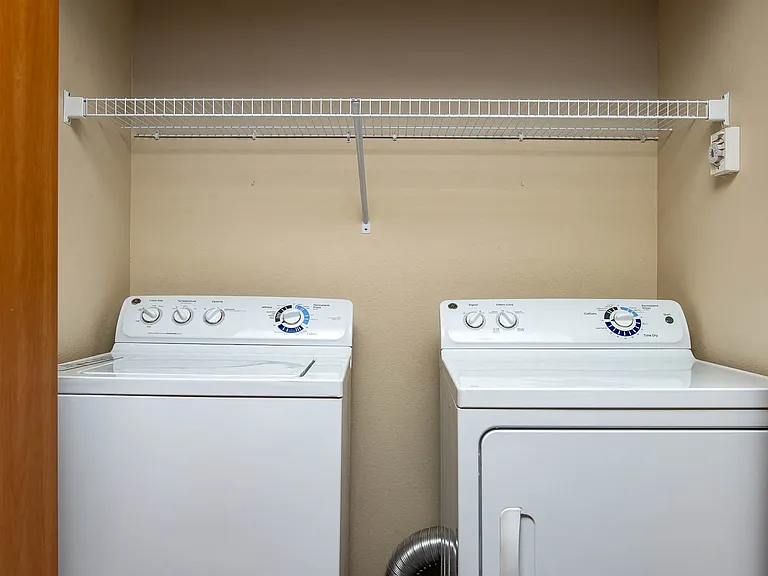 Meadow View | Laundry