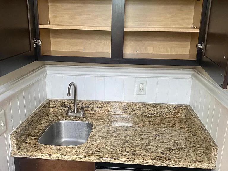 87 W Market St #201 — Photo 7