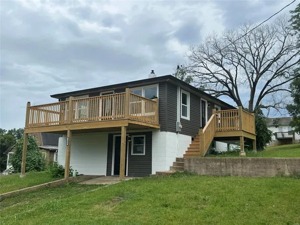 1608 N 2nd St, De Soto, MO 63020
