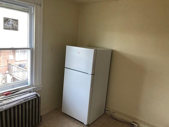 2nd image of 4749 Shelmire Ave Fl 2