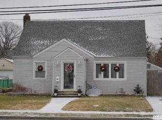 1977 Franklin Rd, Valley Stream, NY 11580