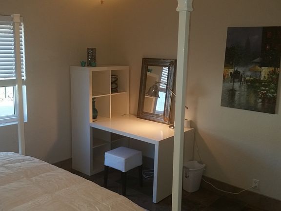 5th image of 2639 E Clarendon Ave