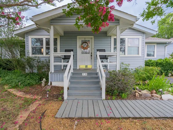 75 Maple Dr, Pottsboro, TX 75076