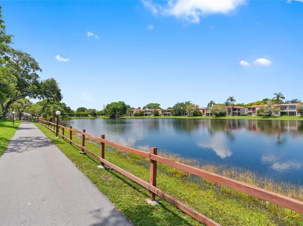 900 Colony Point Circle #511, Pembroke Pines, FL 33026